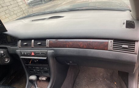 Audi A6, 1998 год, 270 000 рублей, 6 фотография