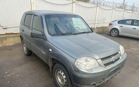 Chevrolet Niva I рестайлинг, 2018 год, 650 000 рублей, 4 фотография