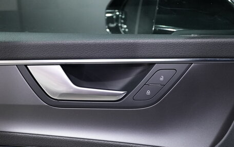 Audi A6, 2021 год, 2 500 000 рублей, 13 фотография