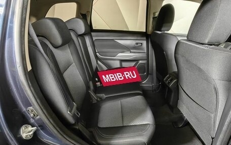 Mitsubishi Outlander III рестайлинг 3, 2020 год, 2 097 000 рублей, 12 фотография