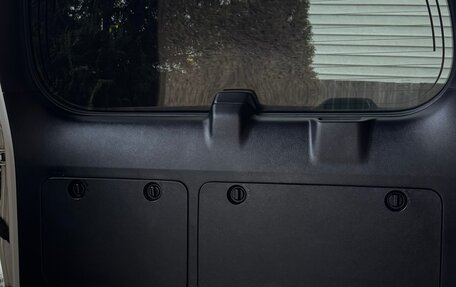 Toyota Land Cruiser Prado 150 рестайлинг 2, 2014 год, 4 330 000 рублей, 23 фотография