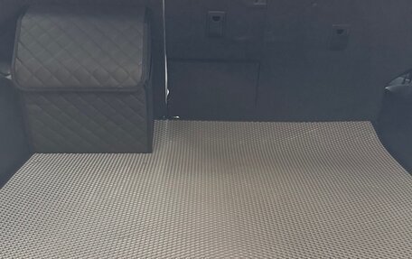 Toyota Land Cruiser Prado 150 рестайлинг 2, 2014 год, 4 330 000 рублей, 22 фотография