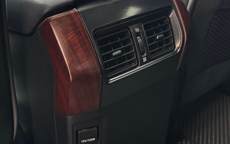 Toyota Land Cruiser Prado 150 рестайлинг 2, 2014 год, 4 330 000 рублей, 21 фотография