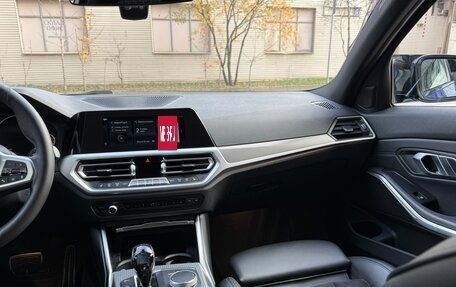 BMW 3 серия, 2019 год, 3 500 000 рублей, 15 фотография