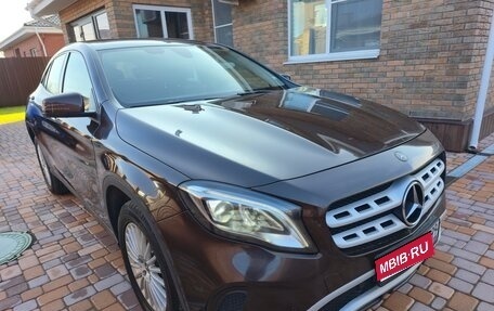 Mercedes-Benz GLA, 2018 год, 1 999 999 рублей, 1 фотография