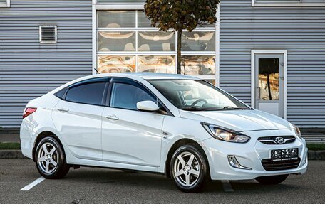 Hyundai Solaris II рестайлинг, 2013 год, 895 000 рублей, 3 фотография