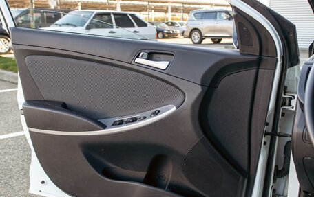 Hyundai Solaris II рестайлинг, 2013 год, 895 000 рублей, 12 фотография