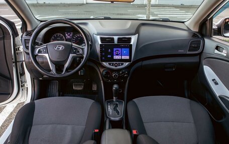 Hyundai Solaris II рестайлинг, 2013 год, 895 000 рублей, 16 фотография