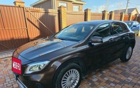 Mercedes-Benz GLA, 2018 год, 1 999 999 рублей, 3 фотография