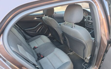 Mercedes-Benz GLA, 2018 год, 1 999 999 рублей, 12 фотография