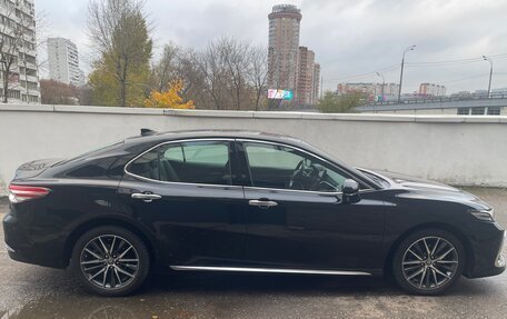 Toyota Camry, 2023 год, 4 050 000 рублей, 2 фотография