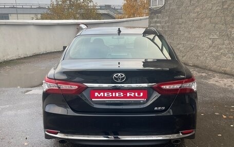 Toyota Camry, 2023 год, 4 050 000 рублей, 5 фотография