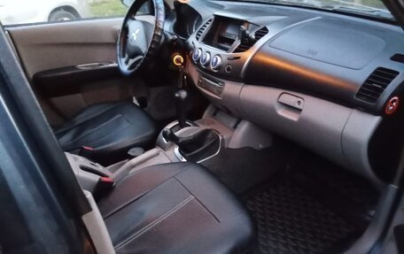 Mitsubishi L200 IV рестайлинг, 2007 год, 1 070 000 рублей, 4 фотография