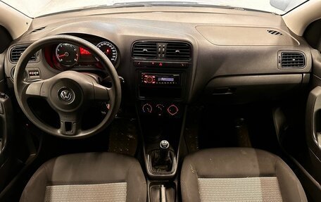 Volkswagen Polo VI (EU Market), 2011 год, 639 000 рублей, 12 фотография