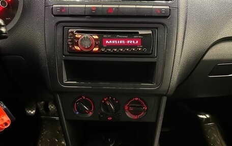 Volkswagen Polo VI (EU Market), 2011 год, 639 000 рублей, 13 фотография