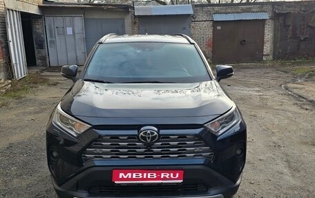 Toyota RAV4, 2020 год, 3 650 000 рублей, 1 фотография