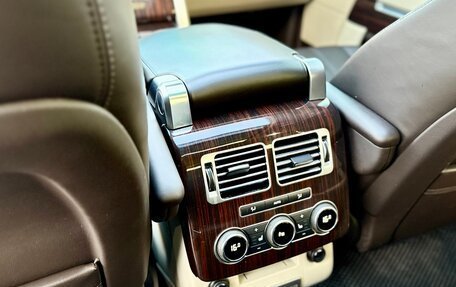 Land Rover Range Rover IV рестайлинг, 2016 год, 4 500 000 рублей, 18 фотография