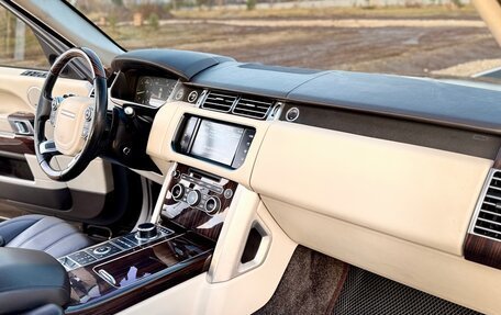 Land Rover Range Rover IV рестайлинг, 2016 год, 4 500 000 рублей, 21 фотография