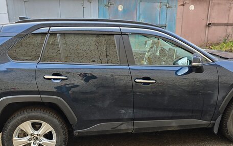 Toyota RAV4, 2020 год, 3 650 000 рублей, 3 фотография