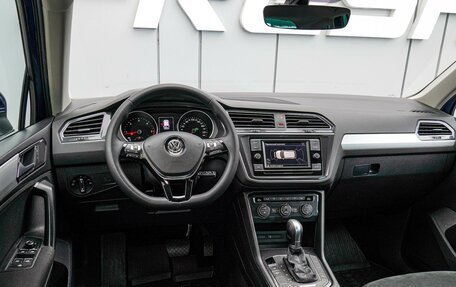 Volkswagen Tiguan II, 2018 год, 1 898 000 рублей, 6 фотография