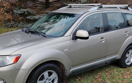Mitsubishi Outlander III рестайлинг 3, 2008 год, 795 000 рублей, 1 фотография