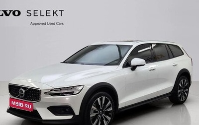 Volvo V60 Cross Country II, 2025 год, 5 200 000 рублей, 1 фотография