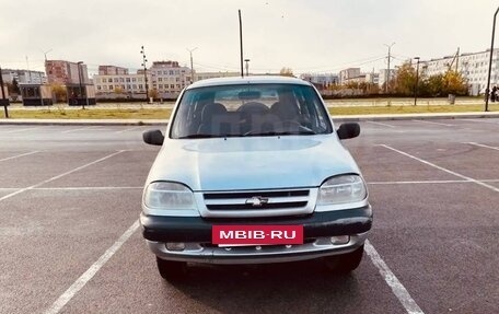 Chevrolet Niva I рестайлинг, 2005 год, 140 000 рублей, 3 фотография
