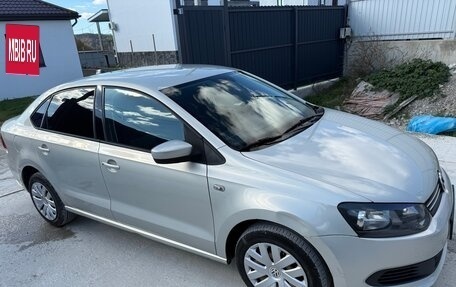 Volkswagen Polo VI (EU Market), 2012 год, 935 000 рублей, 2 фотография