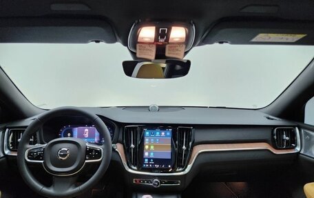 Volvo V60 Cross Country II, 2025 год, 5 200 000 рублей, 13 фотография