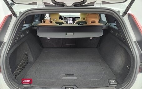 Volvo V60 Cross Country II, 2025 год, 5 200 000 рублей, 19 фотография