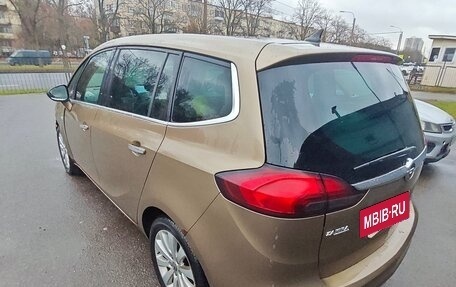 Opel Zafira C рестайлинг, 2013 год, 900 000 рублей, 5 фотография