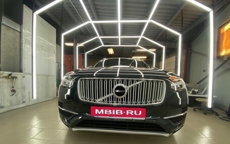 Volvo XC90 II рестайлинг, 2017 год, 3 680 000 рублей, 2 фотография