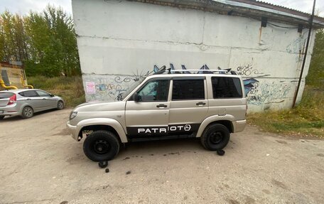 ЛуАЗ Patriot, 2014 год, 690 000 рублей, 2 фотография