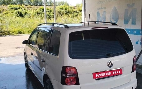 Volkswagen Touran III, 2008 год, 615 000 рублей, 4 фотография