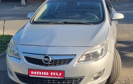 Opel Astra H, 2011 год, 630 000 рублей, 1 фотография
