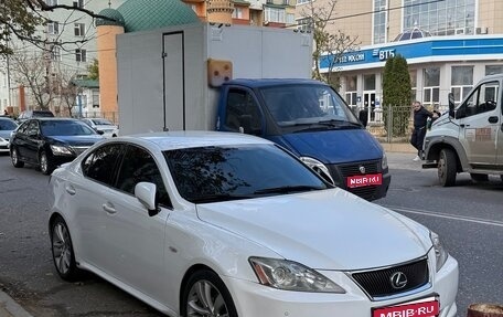Lexus IS II рестайлинг 2, 2006 год, 1 050 000 рублей, 1 фотография