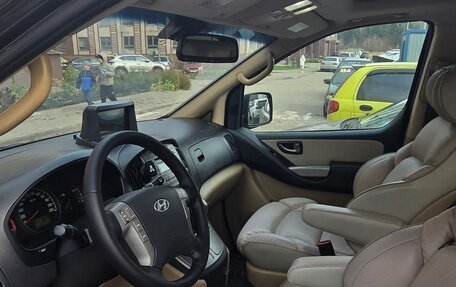 Hyundai Grand Starex Grand Starex I рестайлинг 2, 2011 год, 1 999 999 рублей, 4 фотография