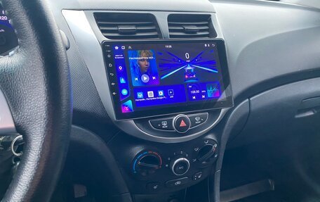 Hyundai Solaris II рестайлинг, 2012 год, 544 000 рублей, 29 фотография