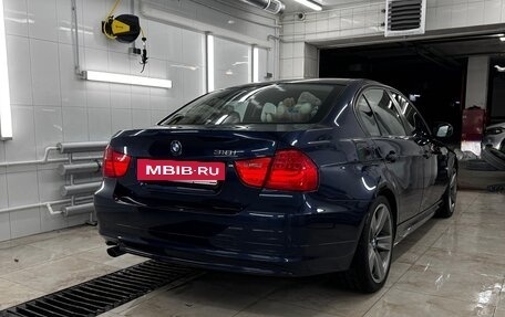 BMW 3 серия, 2011 год, 1 200 000 рублей, 3 фотография