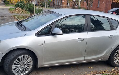 Opel Astra H, 2011 год, 630 000 рублей, 4 фотография