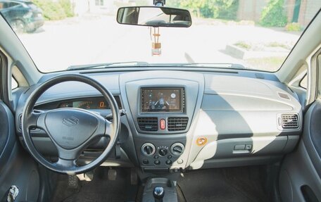 Suzuki Liana, 2003 год, 300 000 рублей, 11 фотография