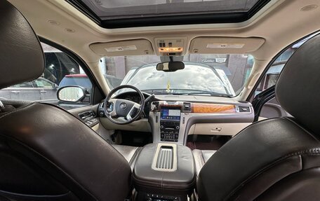 Cadillac Escalade III, 2014 год, 2 650 000 рублей, 12 фотография