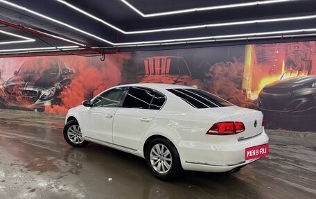 Volkswagen Passat B7, 2013 год, 900 000 рублей, 6 фотография
