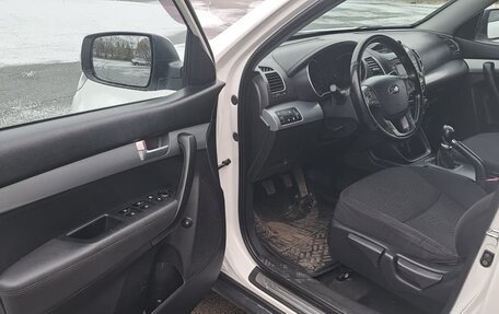 KIA Sorento II рестайлинг, 2013 год, 1 590 000 рублей, 22 фотография