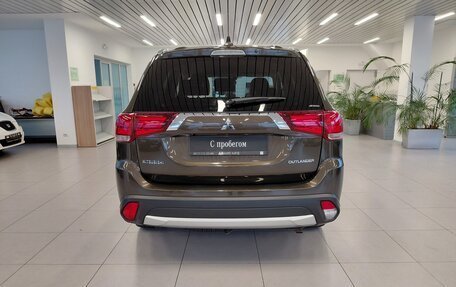 Mitsubishi Outlander III рестайлинг 3, 2017 год, 1 699 000 рублей, 4 фотография