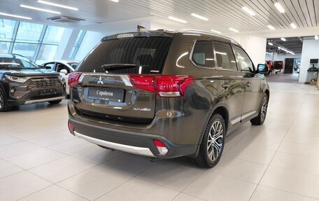 Mitsubishi Outlander III рестайлинг 3, 2017 год, 1 699 000 рублей, 2 фотография