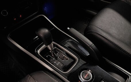 Mitsubishi Outlander III рестайлинг 3, 2017 год, 1 699 000 рублей, 12 фотография