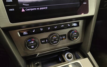 Volkswagen Passat B8 рестайлинг, 2017 год, 1 790 000 рублей, 14 фотография