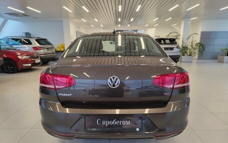 Volkswagen Passat B8 рестайлинг, 2017 год, 1 790 000 рублей, 11 фотография