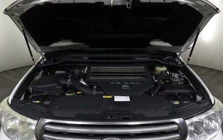 Toyota Land Cruiser 200, 2010 год, 3 100 000 рублей, 11 фотография